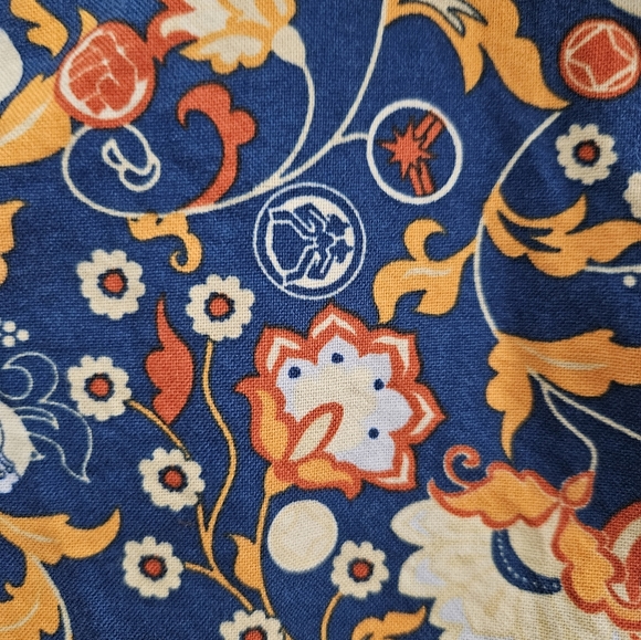 Marvel Mens Button-up - Picture 2 of 4